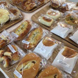 スワンベーカリーさん パン